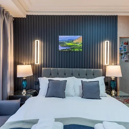 The - Self Catering With Private Kitchen - For Location 앰블사이드