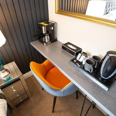 The - Self Catering With Private Kitchen - For Location * 앰블사이드