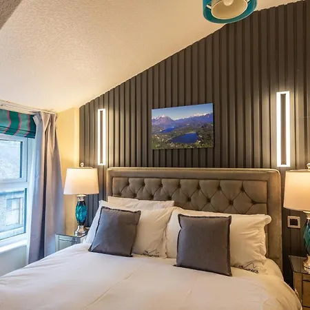 Апартаменты The - Self Catering With Private Kitchen - For Location Эмблсайд