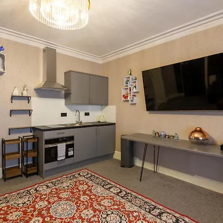 Apartment The - Self Catering With Private Kitchen - For Location *